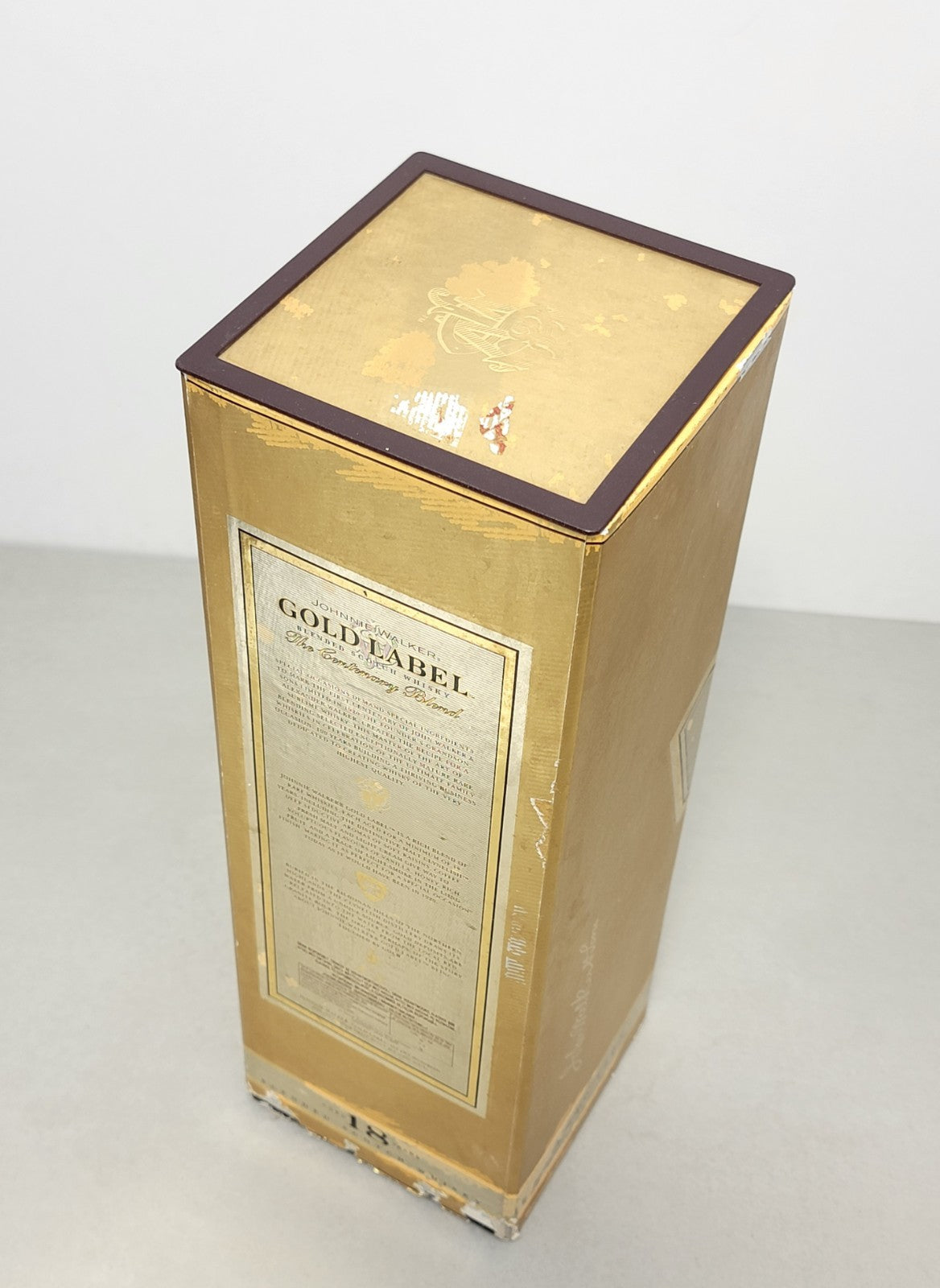 Whisky Johnnie Walker Gold Label Centenary Blend 2000s con Box bott. 70 cl 40%