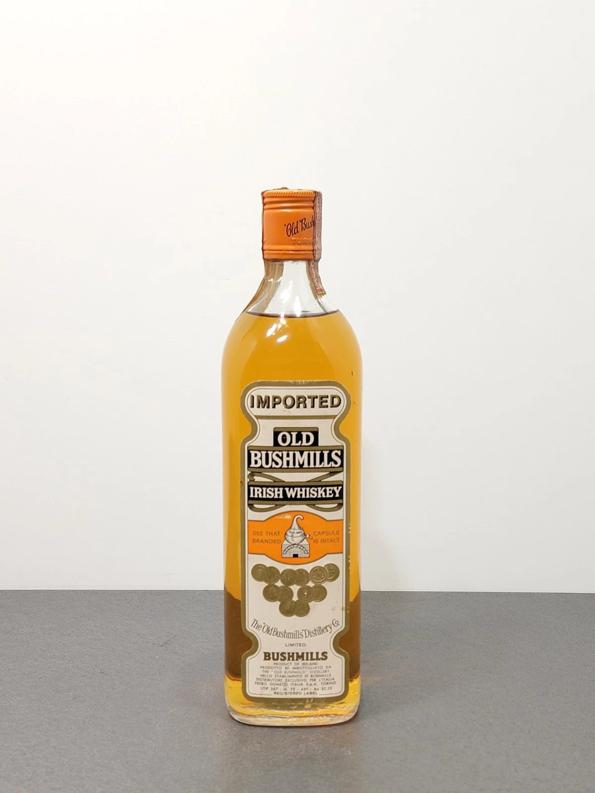 Whisky Old Bushmills 1970s Irish Whisky bott.75 cl 43%