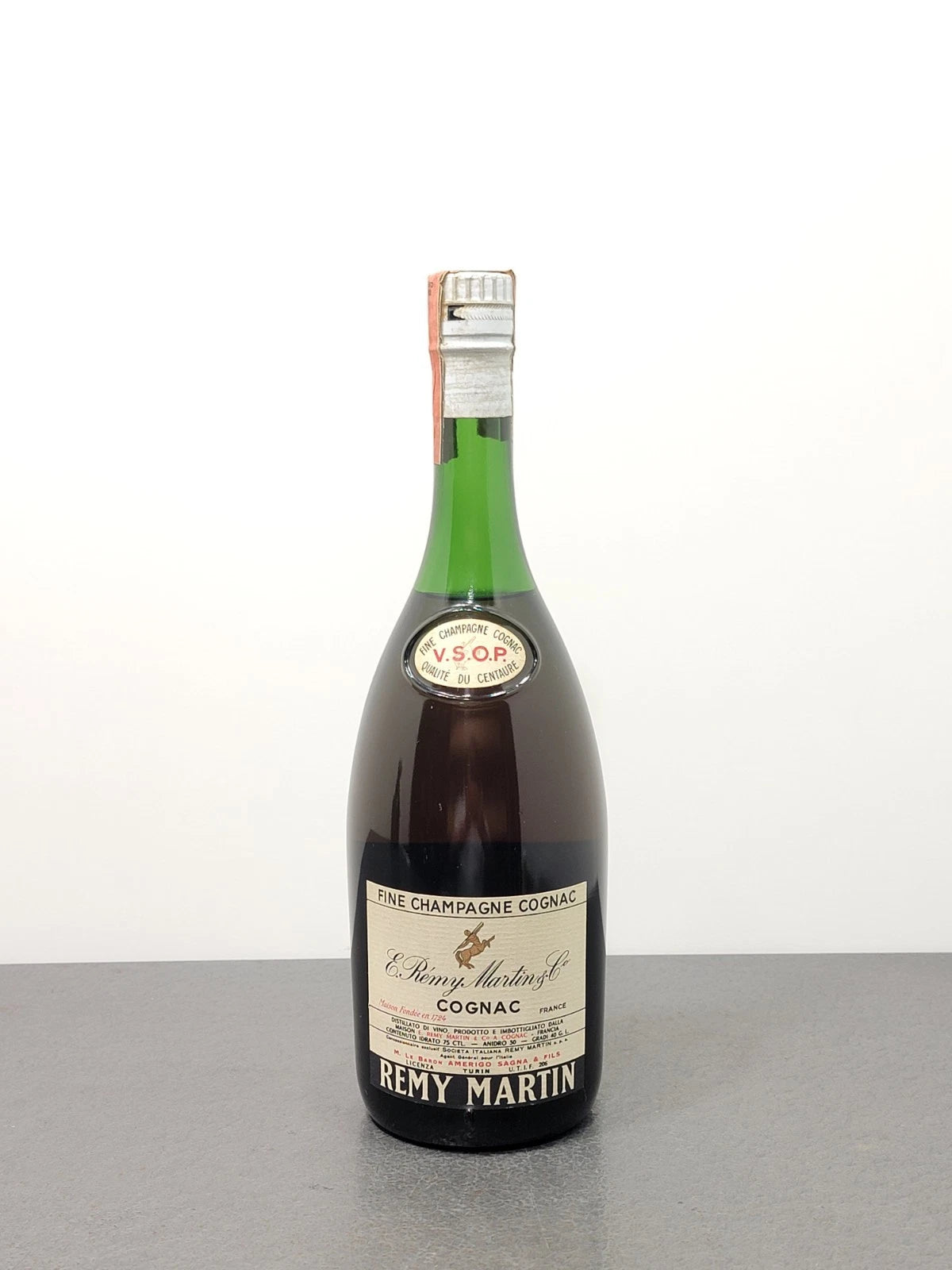 Cognac Remy Martin Qualite du Centaure 1960s bott.75 cl 40 %