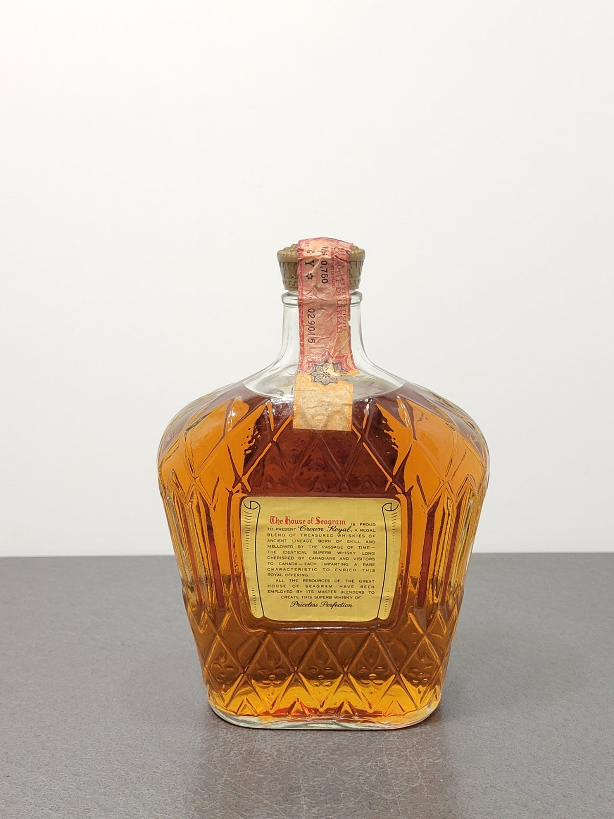 Whisky Crown Royal 10 years 1973 Joseph & Seagram Blended Canadian 75 cl 40%