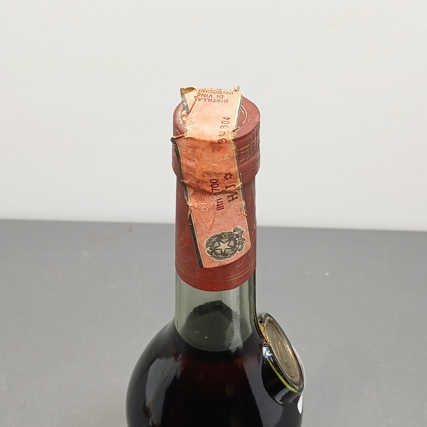 Cognac Martell Medaillon 1980s V.S.O.P Old Fine Cognac bott.70 cl 40%