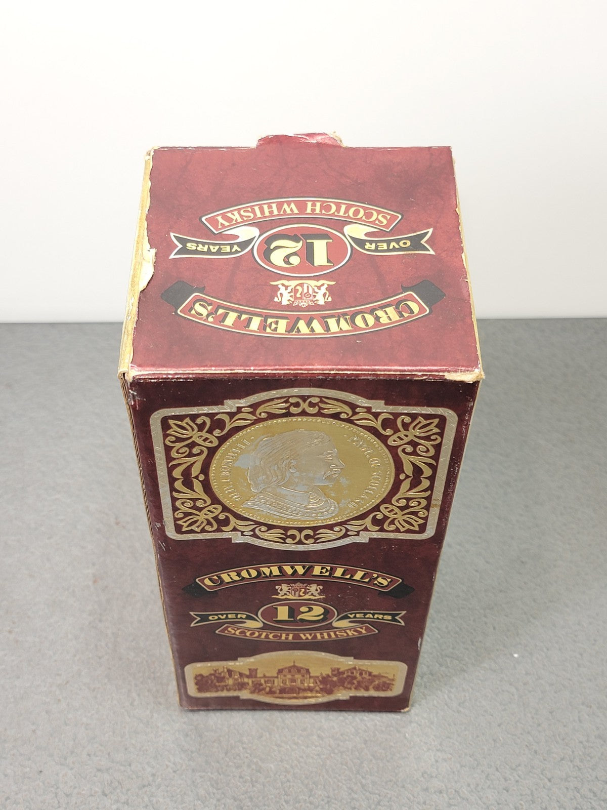 Whisky Cromwell’s Over 12 years 1990s Blended Scotch Whisky bott.70 cl 40%