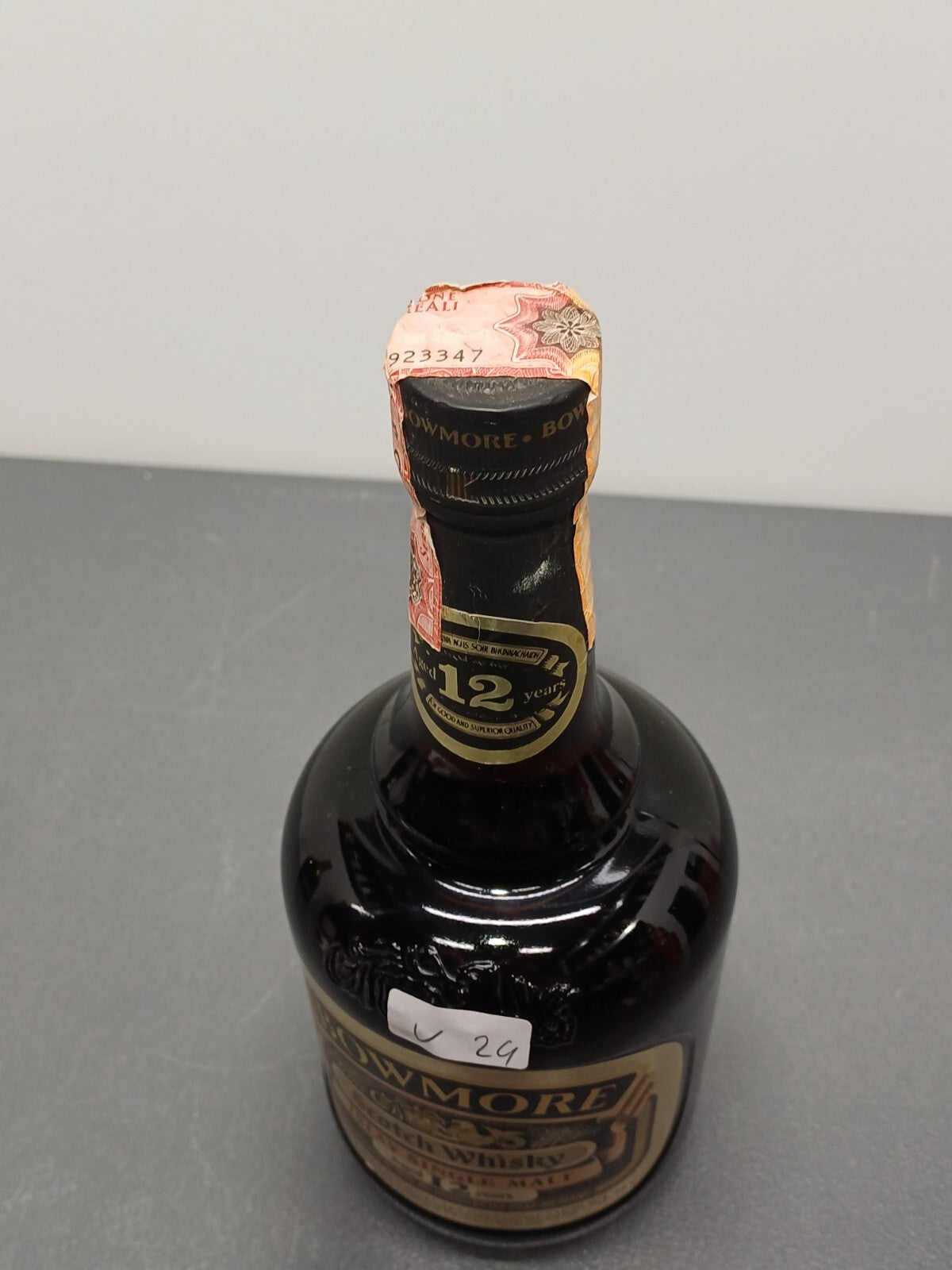 Whisky Bowmore 12 years Old Islay Single Malt anni 80 bott.75 cl 43%