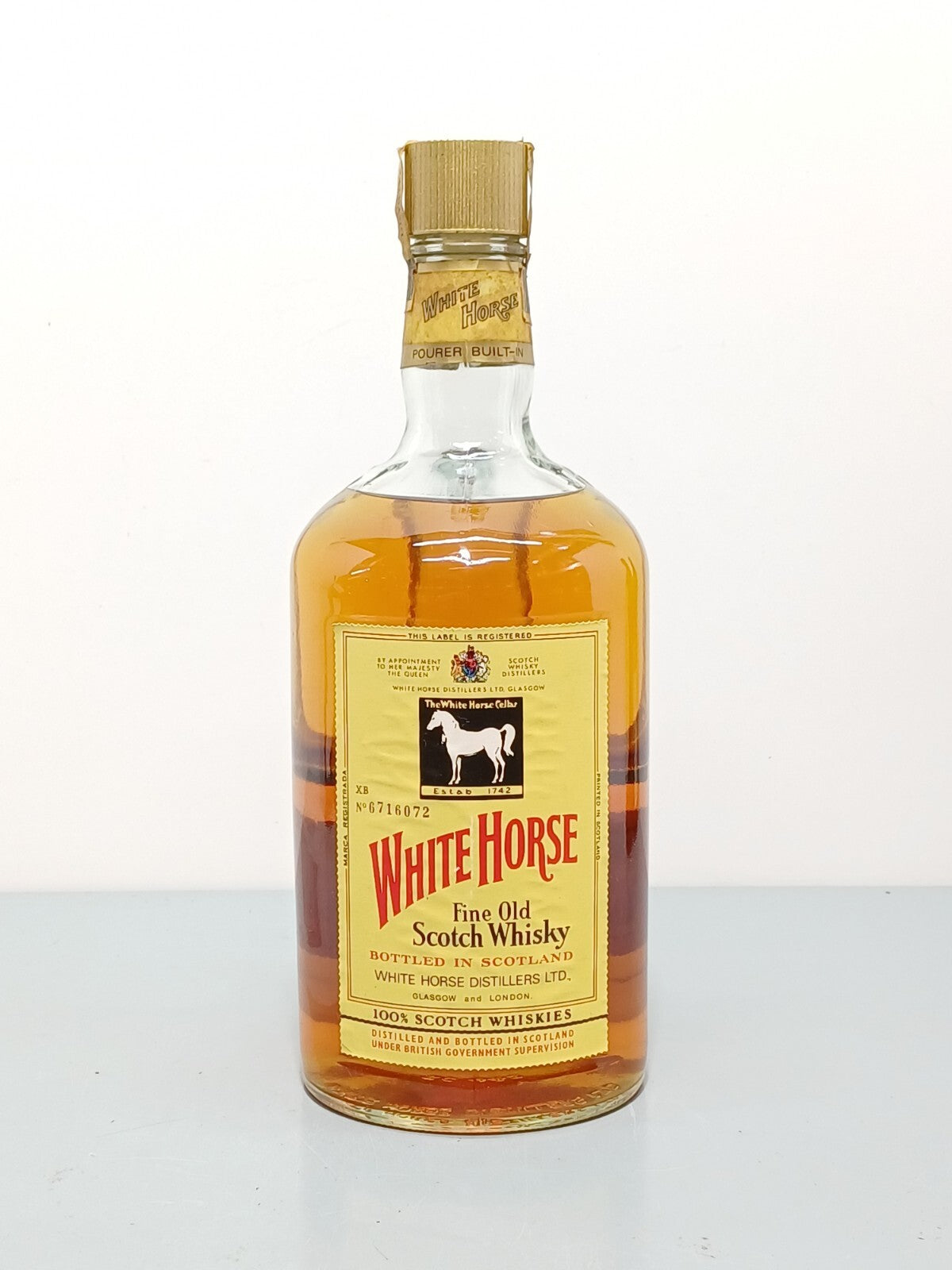 Whisky White Horse 1970s Fine Old Scotch Whisky bott. 1,75 Litri 40%