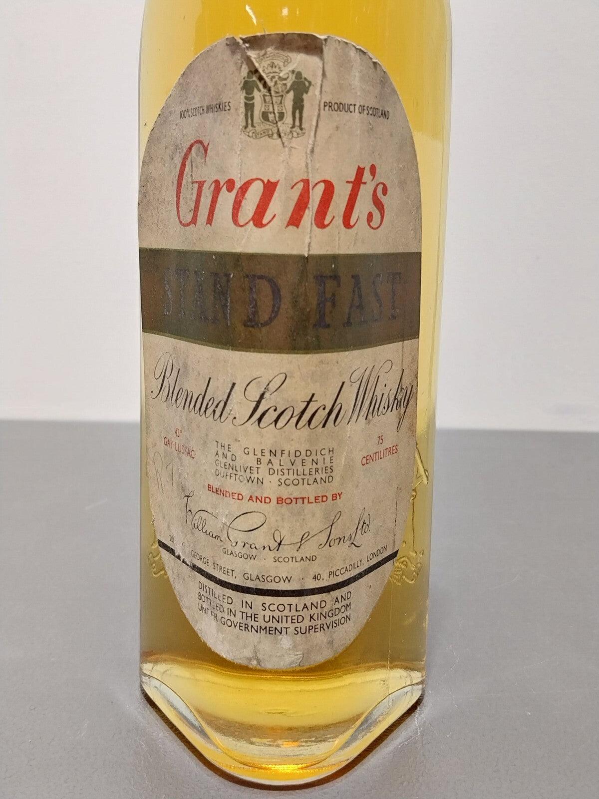 Whisky Grant's Stand Fast anni 50 bott.0.75 cl