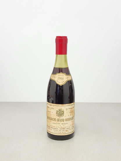Bourgogne Grand Ordinaire 1966 Beaujolause Blaceret bott. 72 cl 12%