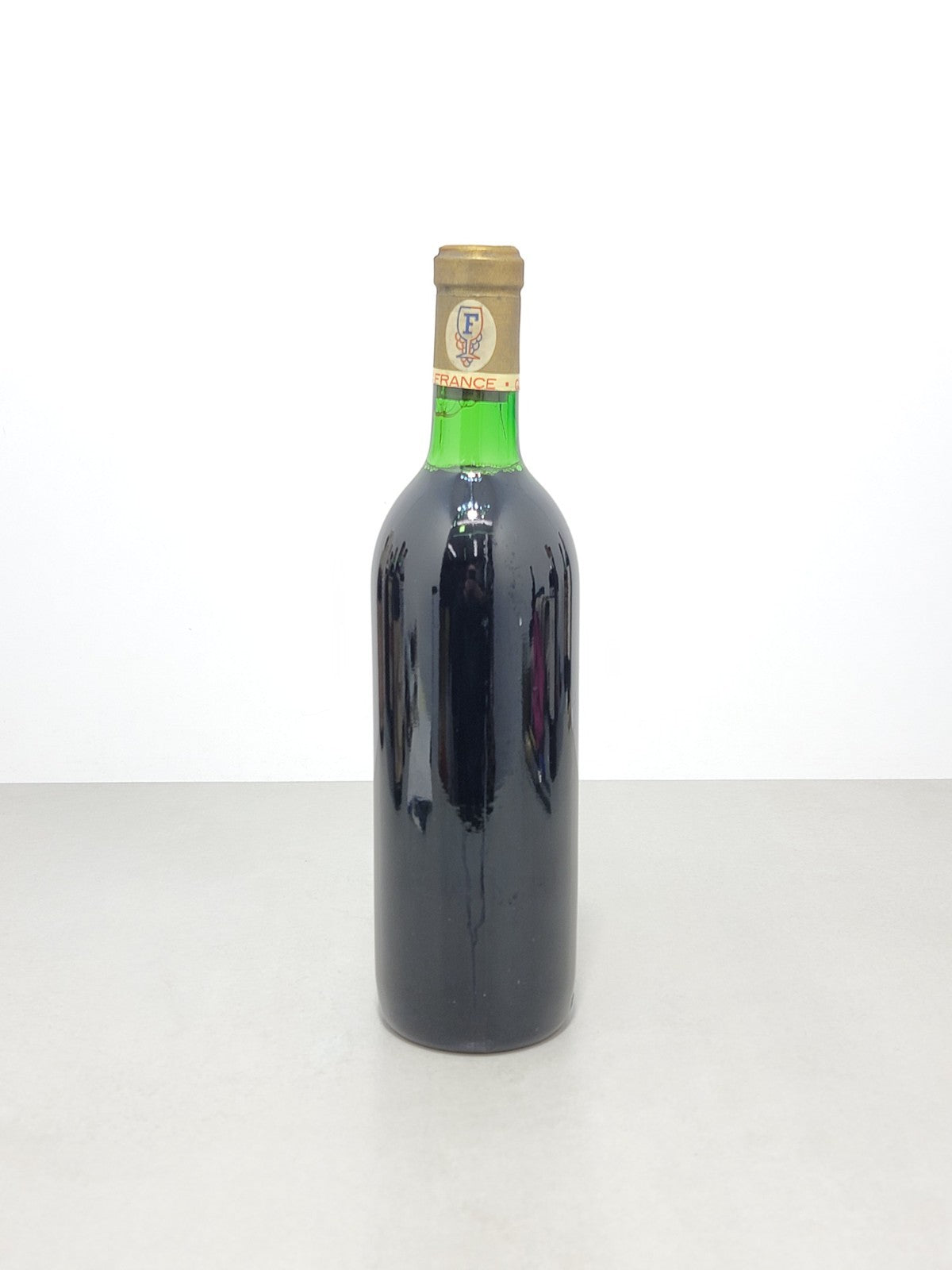 Dulong Freres & Fils St- Emilion 1967 bott. 75 cl 12%^⅝