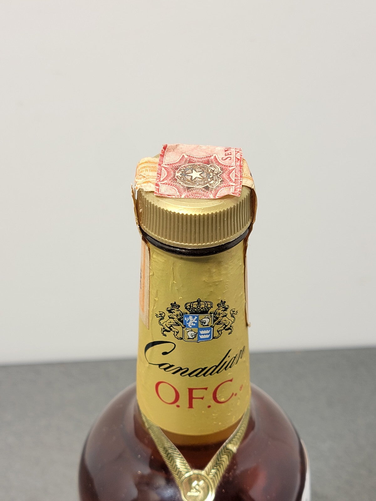 Whisky Canadian O.F.C 8 year 1981 Gibson 86 proof bott.75 cl 43.4%