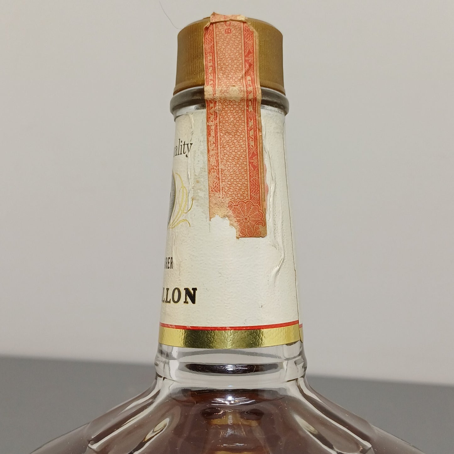 Whisky Kentucky 1970s 2 Litri Gentleman 4 Years Old Straight Bourbon 86 Proof