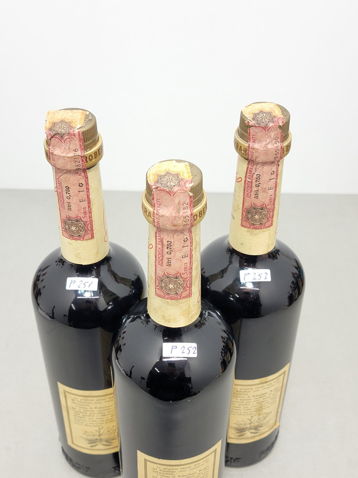 Liquore Bergia Rabarbaro S.Cobianchi anni 70 bott. 75 cl 16%