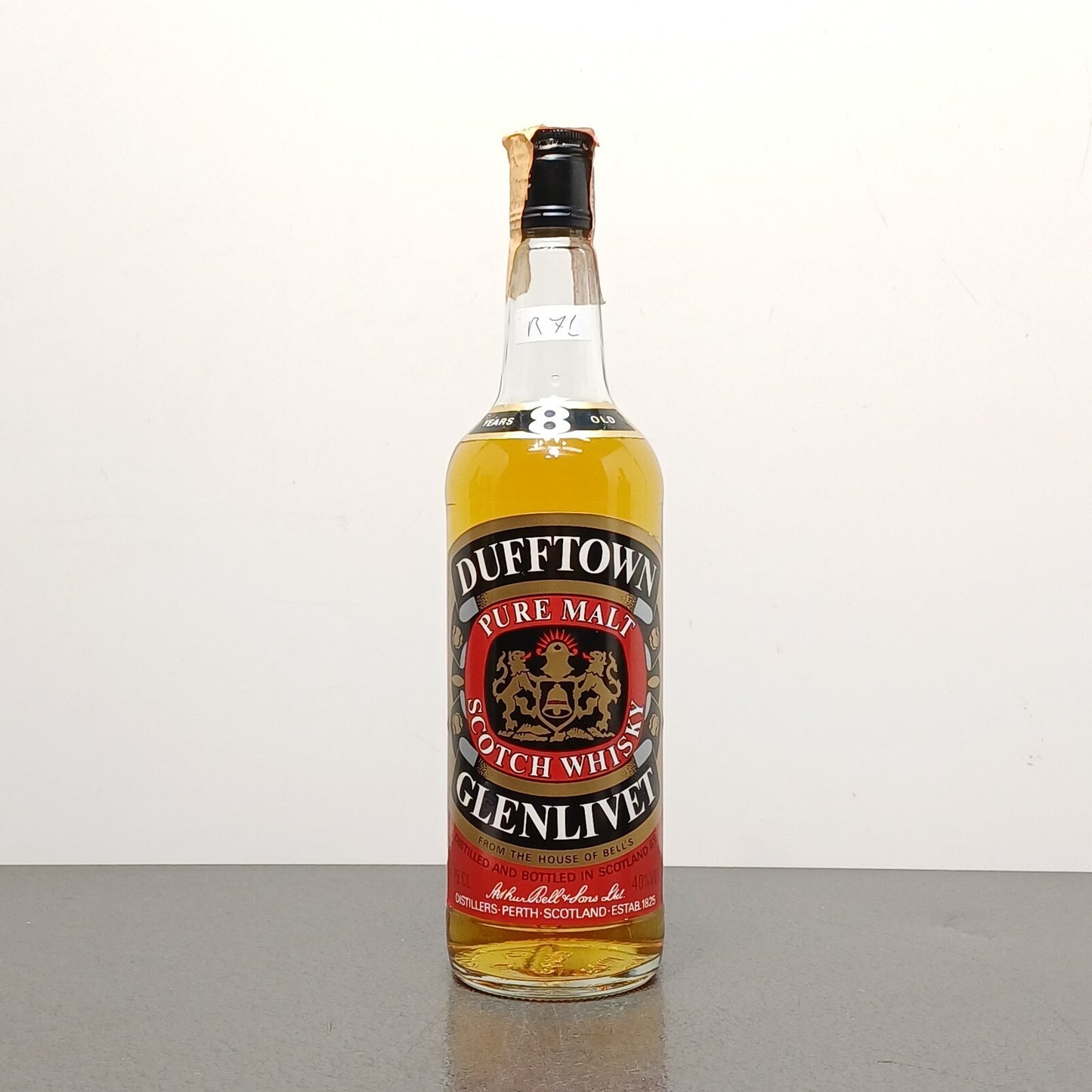 Whisky Dufftown 8 years Glenlivet 1980s Pure Malt Scotch Whisky bott.75 cl 40 %