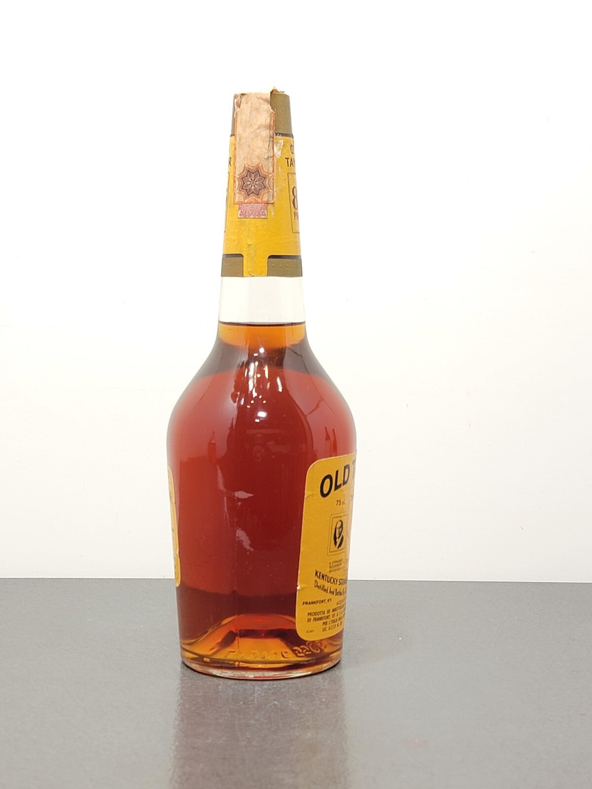 Whisky Old Taylor 1973 Kentucky Straight Bourbon Whisky 86 Proof bott.75 cl 43%