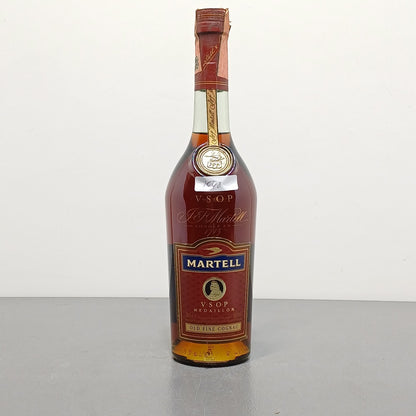 Cognac Martell Medaillon 1980s V.S.O.P Old Fine Cognac bott.70 cl 40%