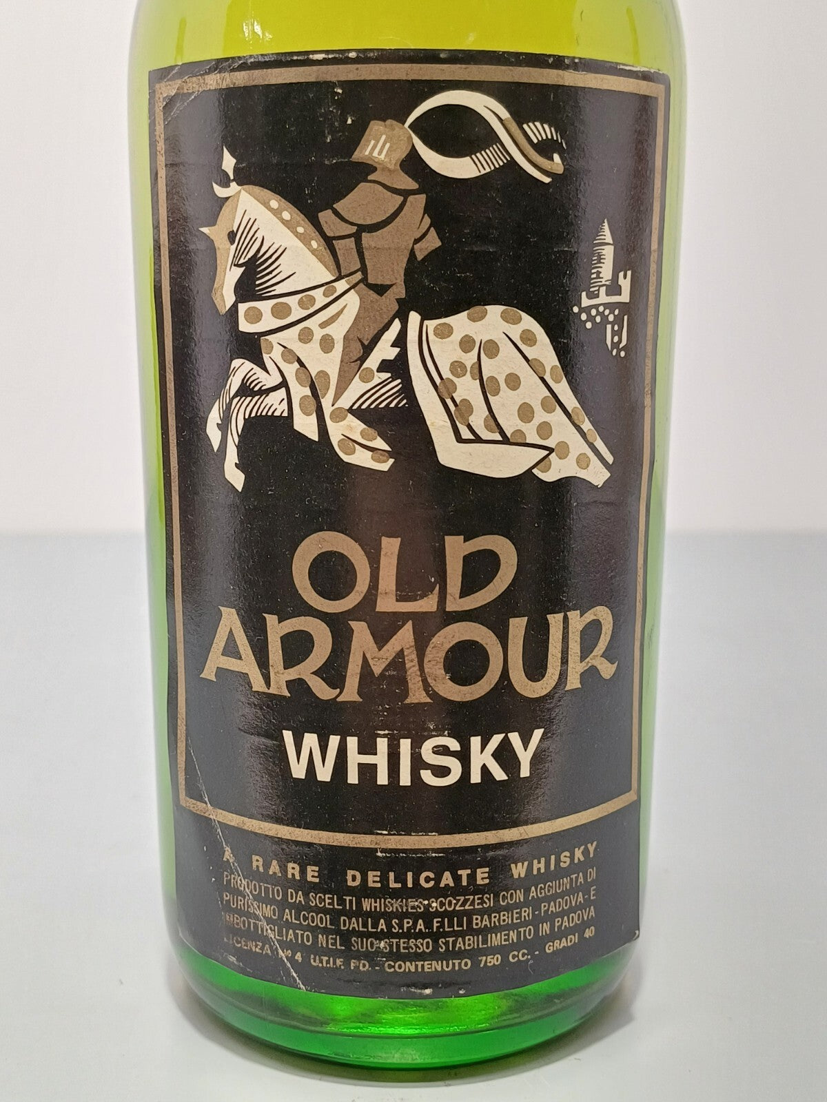 Whisky Old Armour Rare Delicate anni 70 bott.75 cl