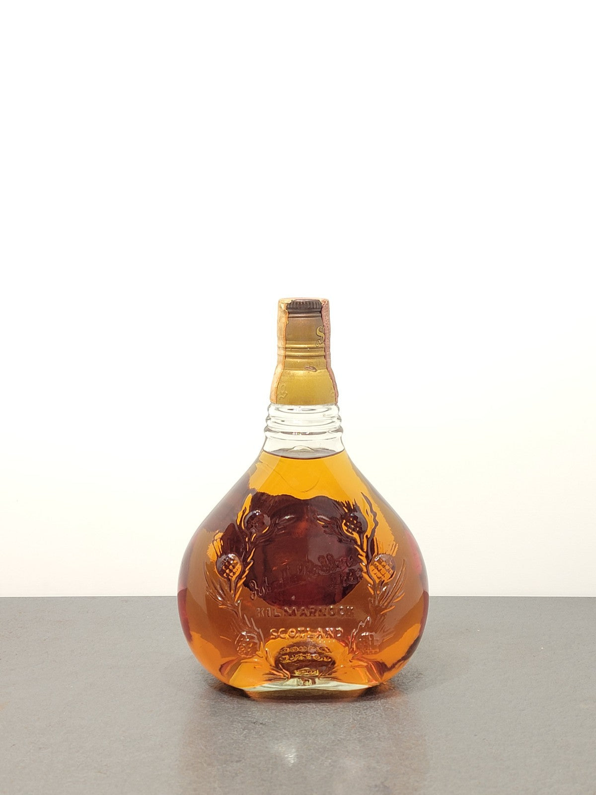 Whisky Johnnie Walker Swing 1980s Blended Scotch Whisky bott.75 cl 40%