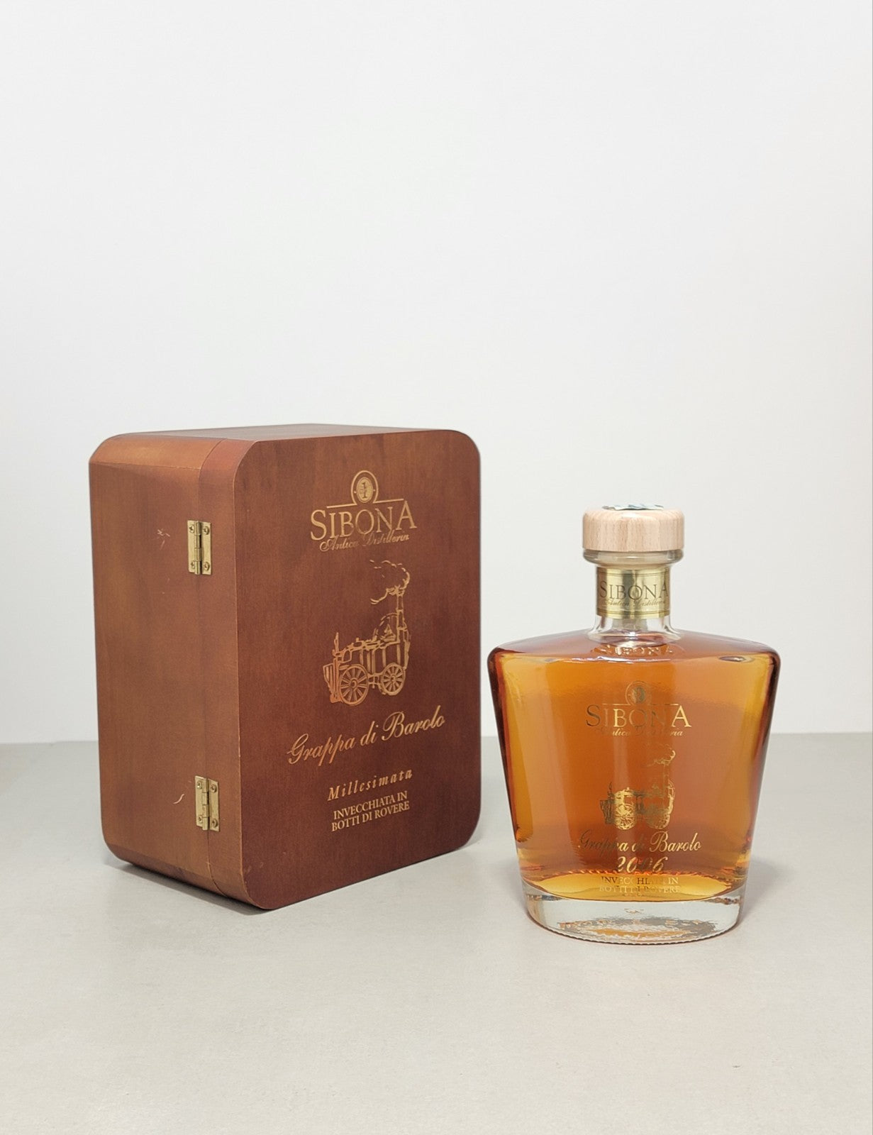 Grappa Di Barolo Sibona 2006 Millesimato Cassa In Legno bott. 70 cl 44%