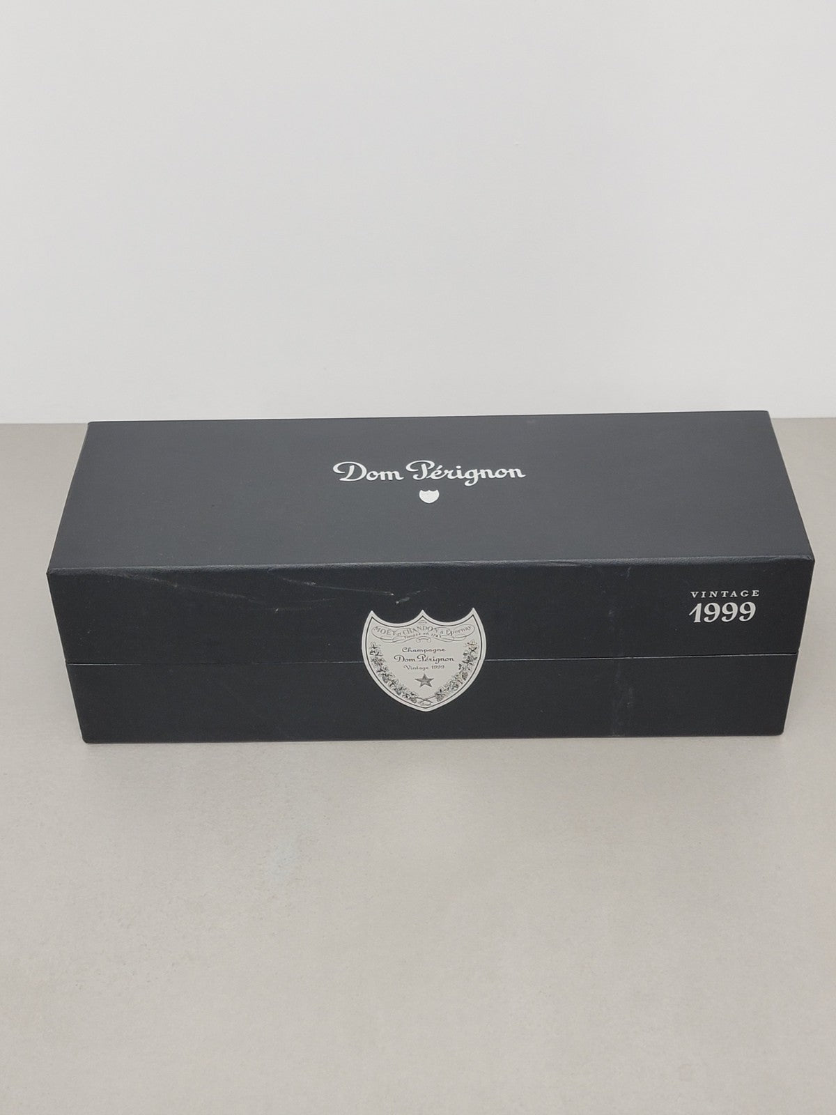 Champagne Dom Perignon 1999 con Box Vintage Brut bott. 75 cl 12.5%
