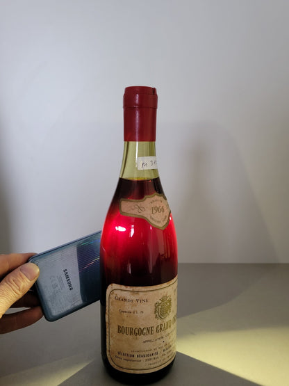 Bourgogne Grand Ordinaire 1966 Beaujolause Blaceret bott. 72 cl 12%