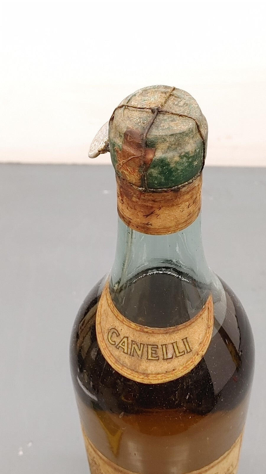Grappa 193344 Gran Moscato Canelli Acquavite Extra Bocchino botte. 100cl