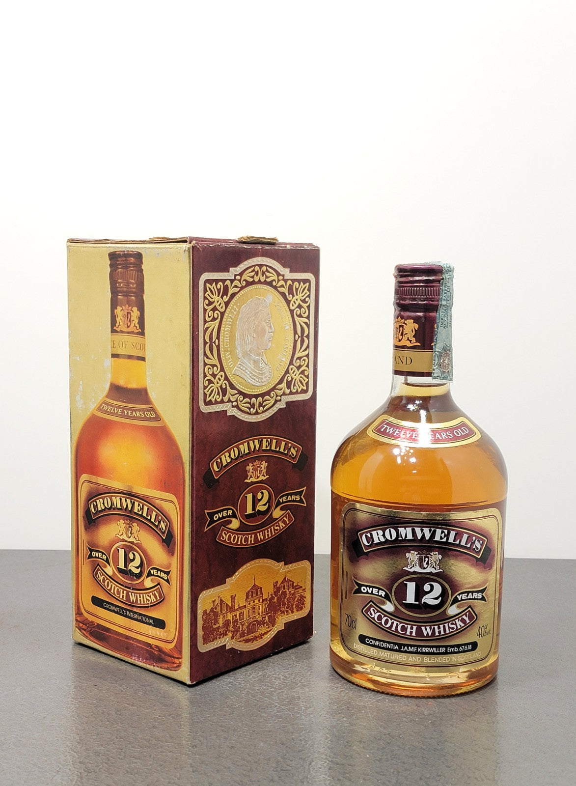 Whisky Cromwell’s Over 12 years 1990s Blended Scotch Whisky bott.70 cl 40%