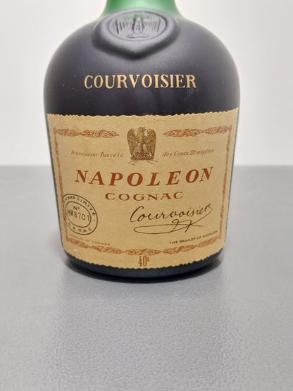 Cognac Courvoisier Napoleon 1960s bott.70 cl 40%