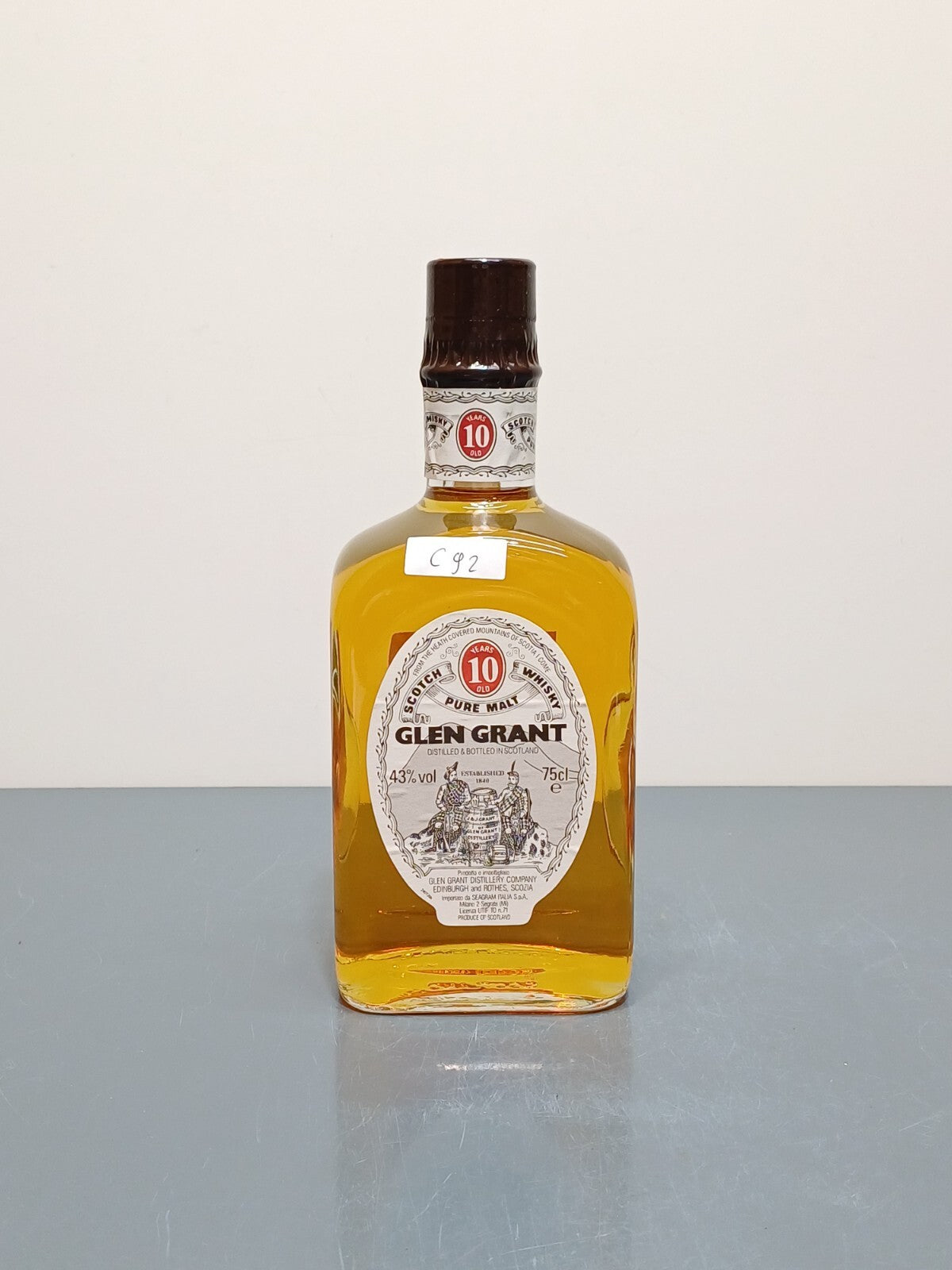 Glen Grant 10 years Pure Malt Scotch Whisky anni 80 bott.75 cl 43%