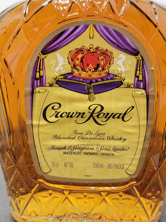 Whisky Crown Royal 1981 Joseph & Seagram Blended Canadian Whisky bott.75 cl 40%