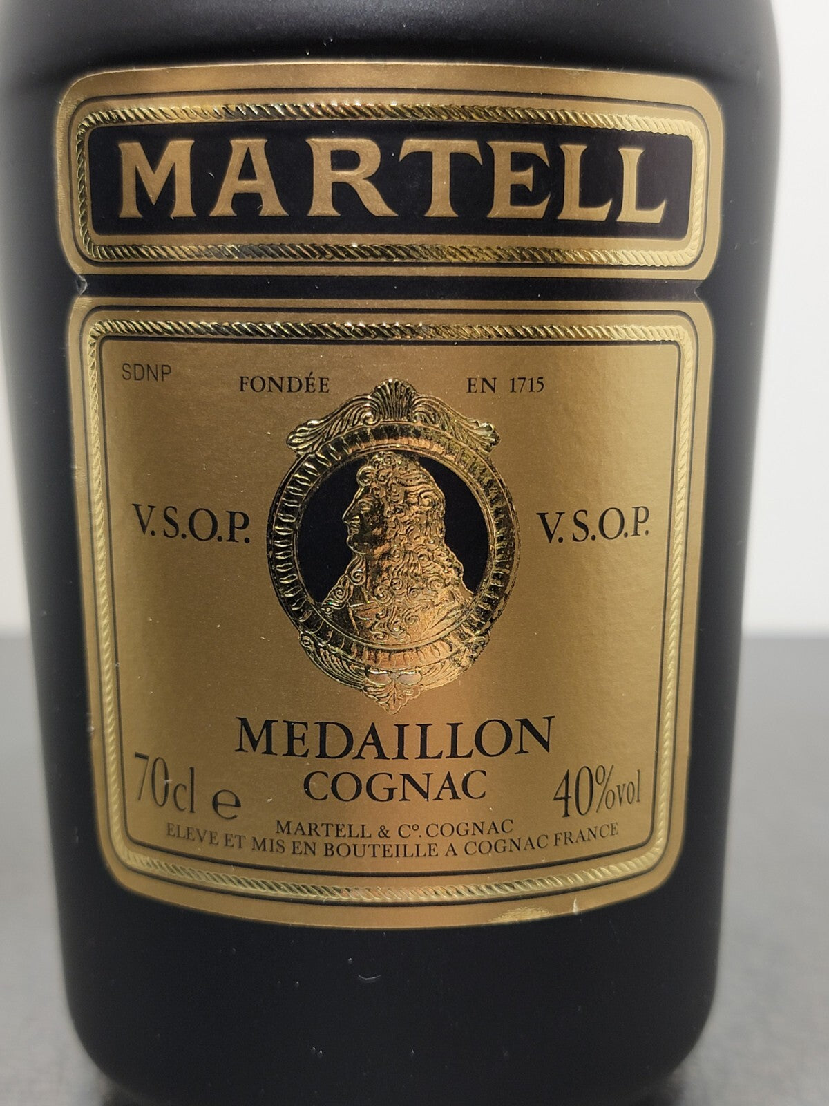 Cognac Martell Medaillon 1980s V.S.O.P bott.70 cl 40%