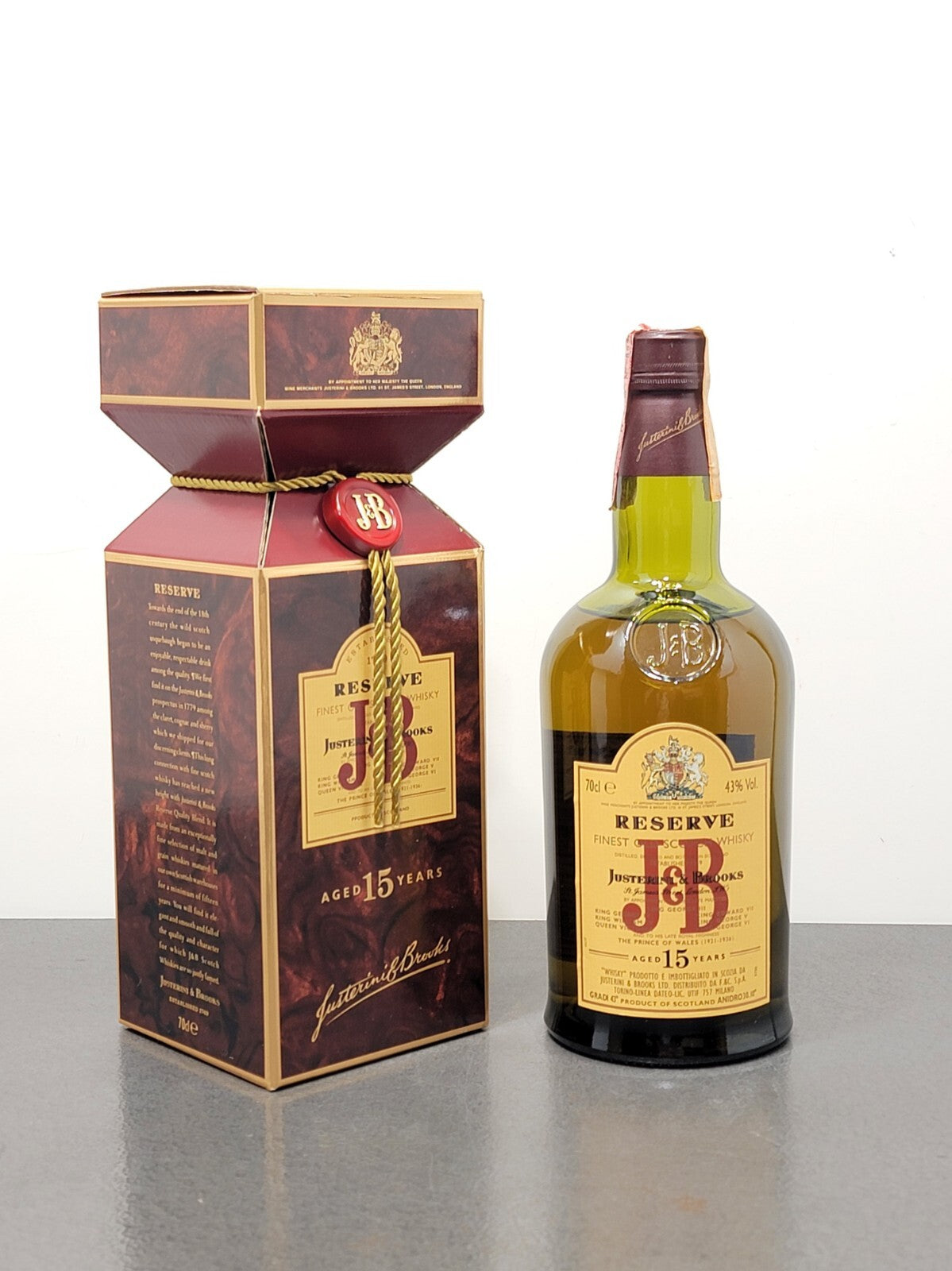 Whisky J & B 15 years Reserve 1980s Fines Old Scotch Whisky bott.70 cl 43 %