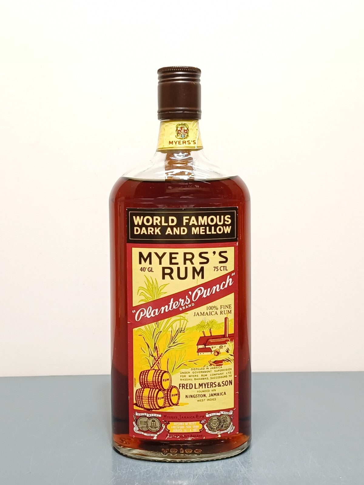 Rum 1980s Myers’s World Famous Dark Mellow Jamaica Fred LMyers bott.75 cl