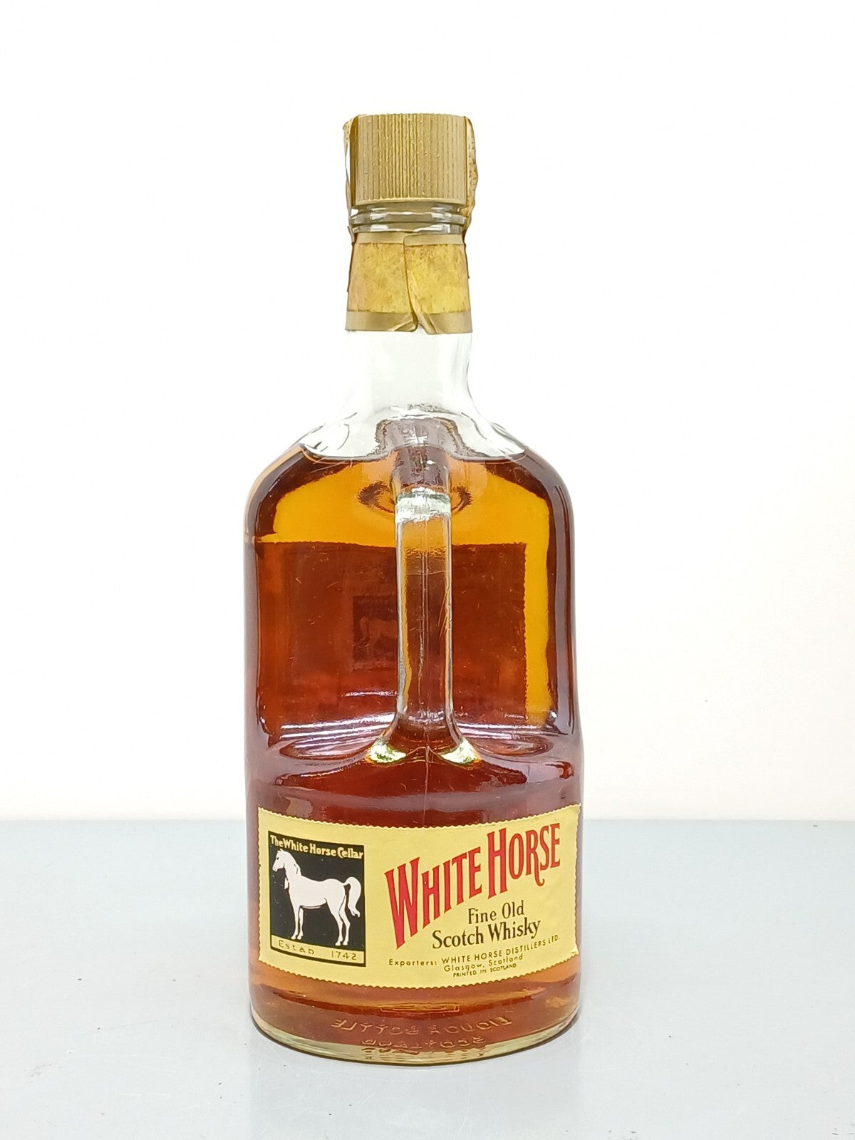 Whisky White Horse 1970s Fine Old Scotch Whisky bott. 1,75 Litri 40%