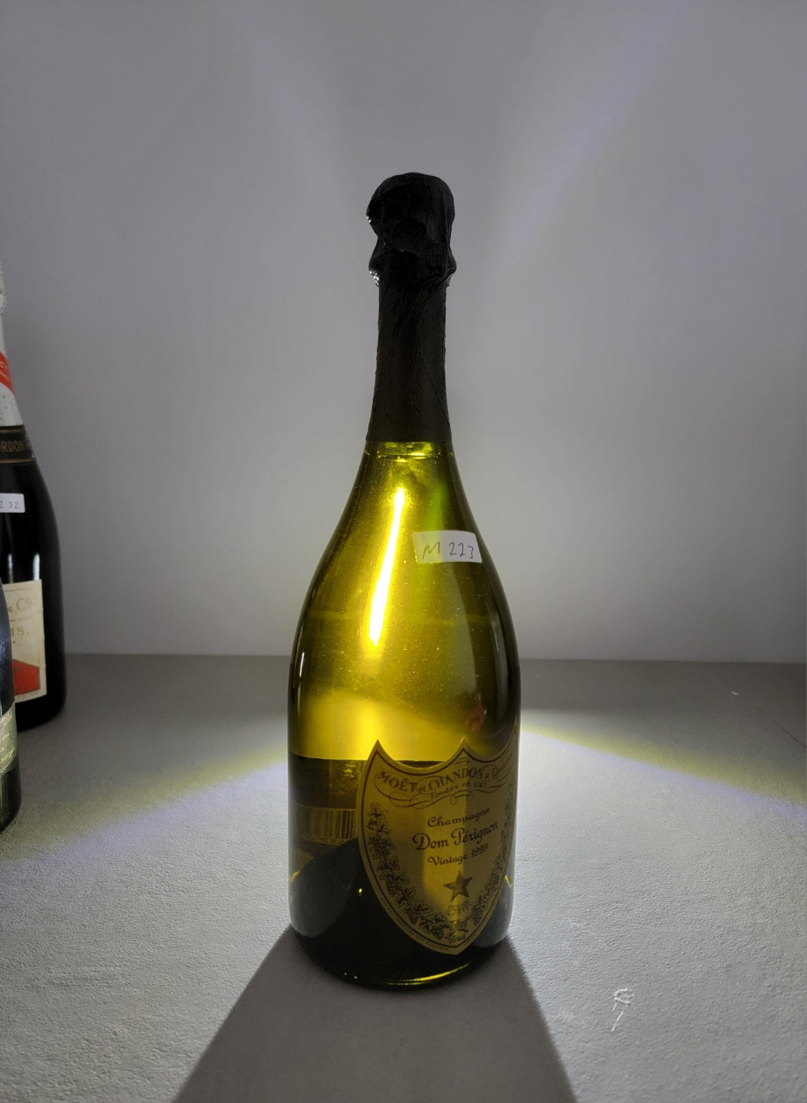 Champagne Dom Perignon 1999 con Box Vintage Brut bott. 75 cl 12.5%