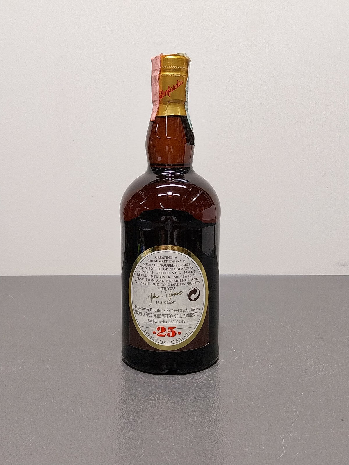 Whisky Glenfarclas 25 Years Old Single Highland Malt anni 90 bott.75 cl