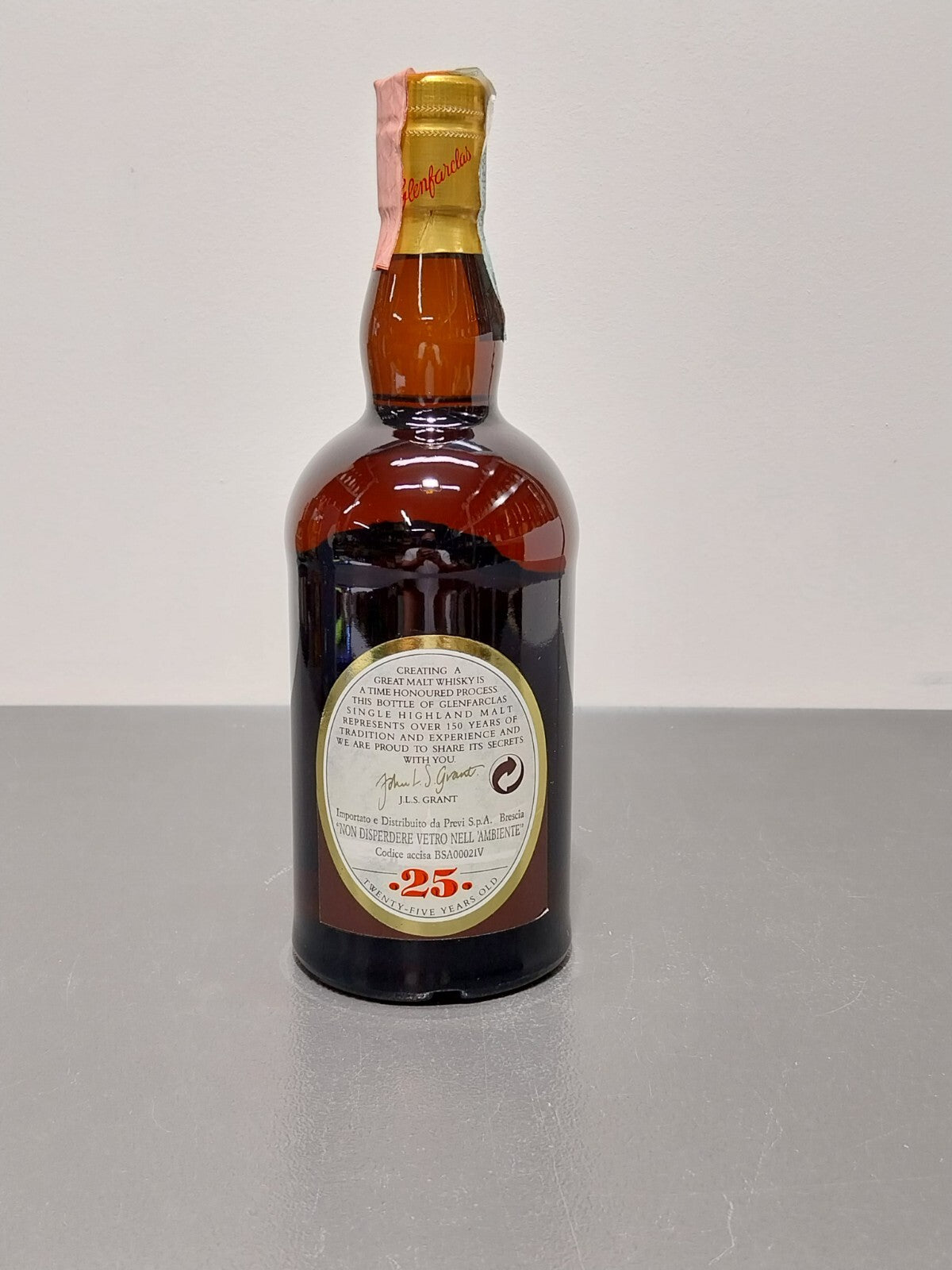 Whisky Glenfarclas 25 Years Old Single Highland Malt anni 90 bott.75 cl