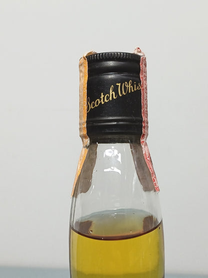 Whisky Consulate Finest Blended Scotch Whisky anni 80 bott.70 cl