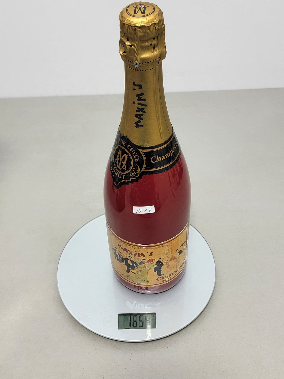 Champagne Maxim's Grande Cuvee Brut - 75 cl